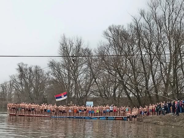 Plivanje na Moravi 4.jpg