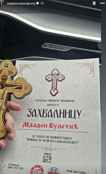 Mladen Vuletić plivao za Časni krst