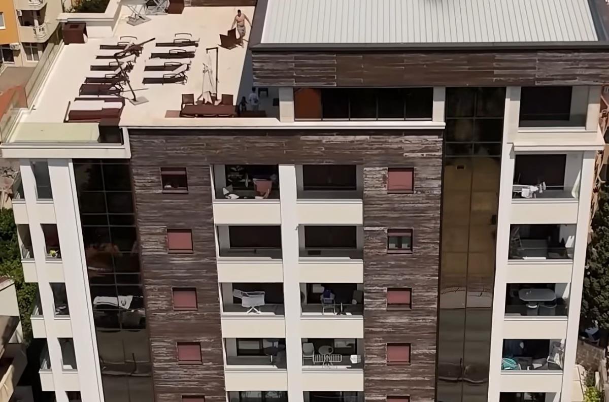 2025-01-20 08_01_35-Sloba Radanović kupio penthaus u Budvi.jpg