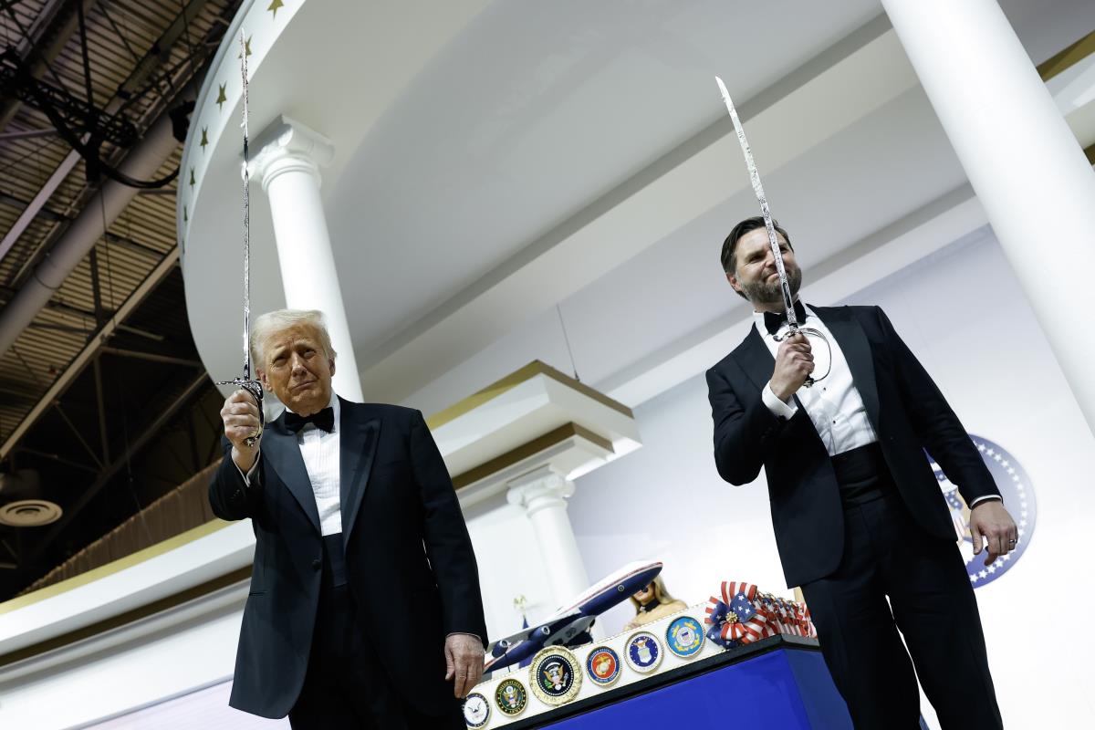 tramp01 EPA Anna Moneymaker  Pool.jpg