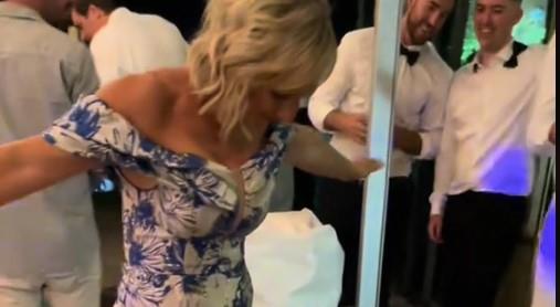 konobari i svekrva.jpg