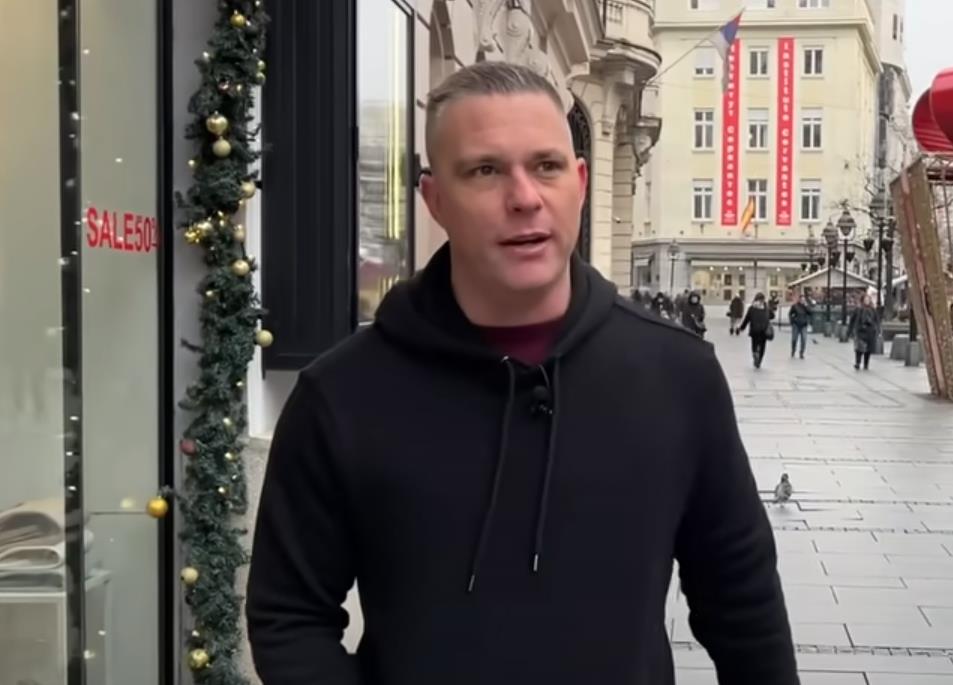 Bred Baket je napustio Ameriku i doselio se u Srbiju 10.jpg