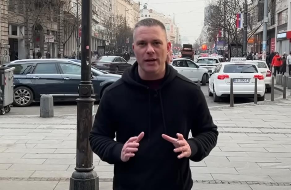 Bred Baket je napustio Ameriku i doselio se u Srbiju 4.png