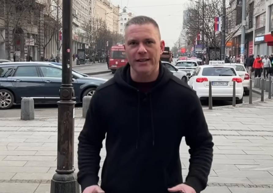 Bred Baket je napustio Ameriku i doselio se u Srbiju 3.png