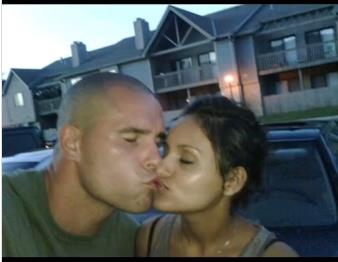 Brenda je pogrešnoj osobi poslala stih iz Biblije pa se udala za njega 6.png