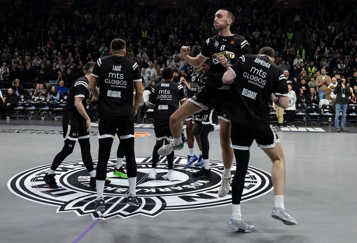 PARTIZAN-PARIS_04.JPG