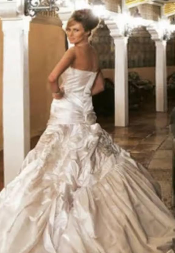 Venčanica Melanije Tramp 5.png