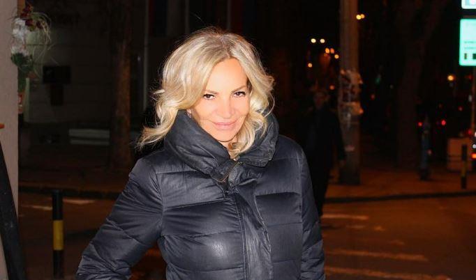 Pevačici umrla majka, oprostila se od roditelja na društvenim mrežama