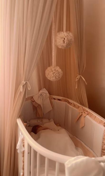 Evo kako izgleda kolevka malene Aje Adaktar