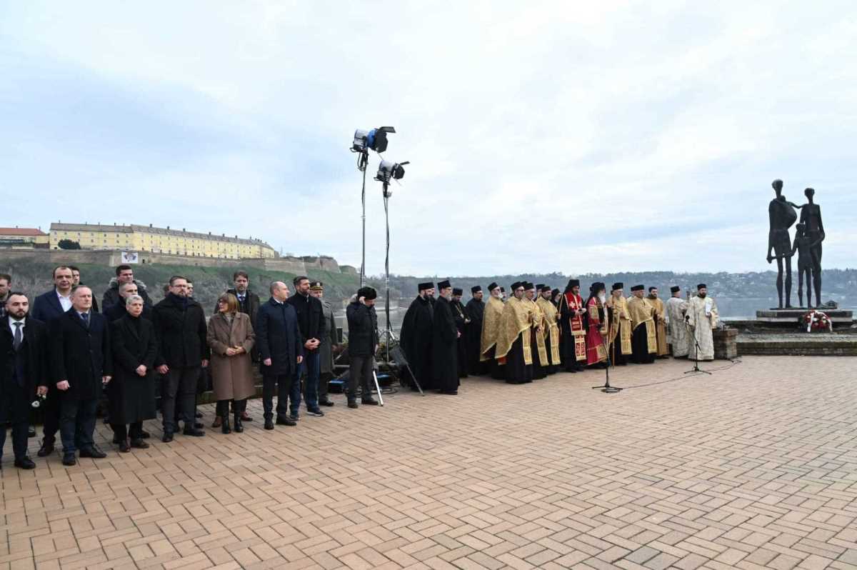 polaganje venaca Novi Sad.jpg