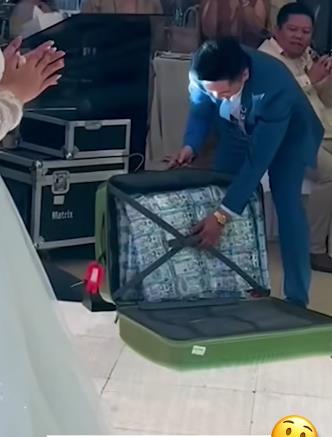 Mladoženja oktio mladu tepihom para (3).png