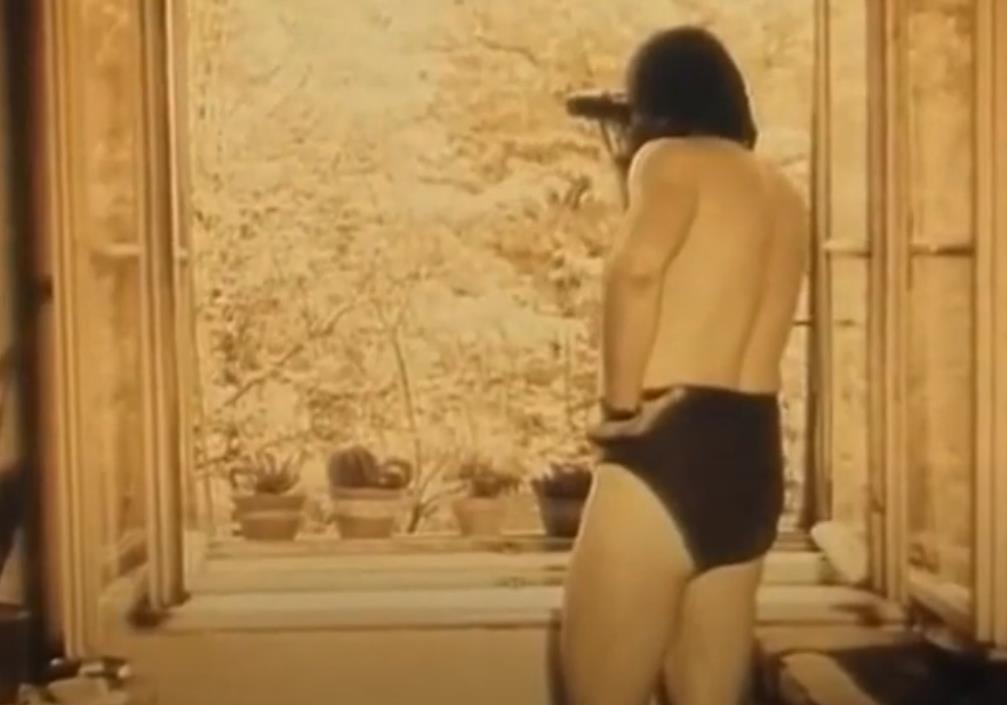 film plastični isus (2).jpg