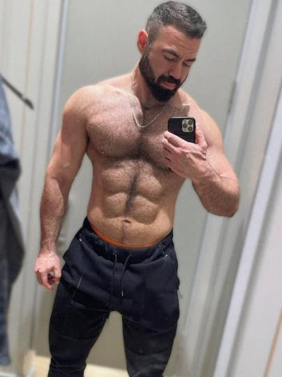 Skinuo se brat Sacnje Vučić!