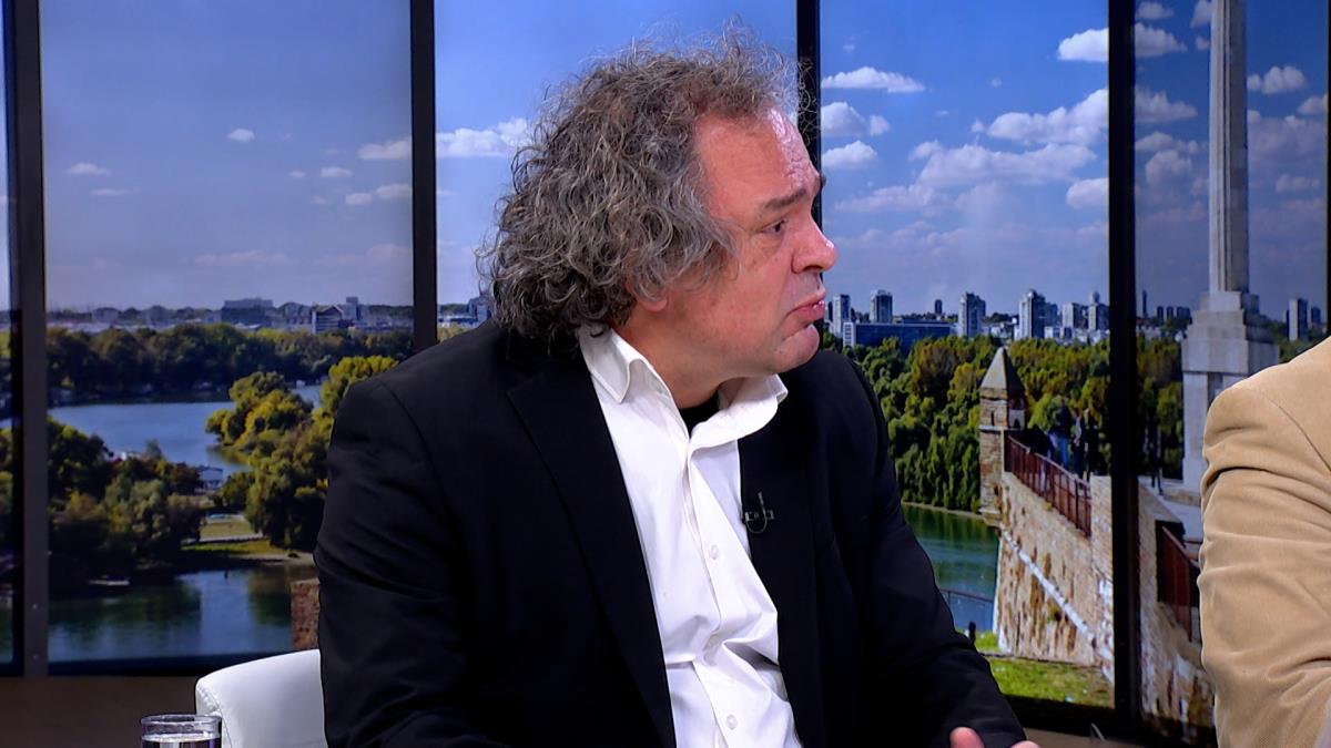 puls clean.00_10_25_08.Still002.jpg