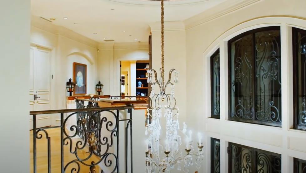 kuća adel u britaniji 5.png