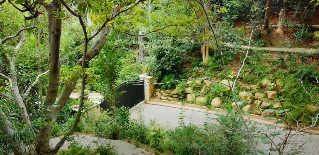 kuća adel u britaniji 4.png