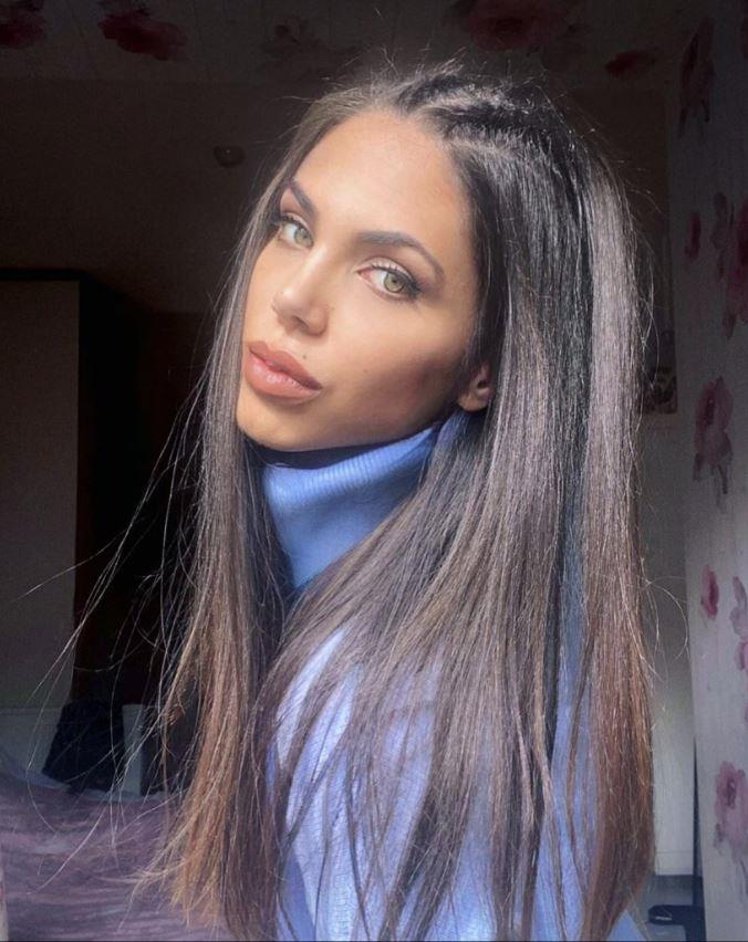 2025-01-27 08_04_19-Čime se bavi lepa Tara, unuka naše fudbalske legende i kuma Anastasije Ražnatovi.jpg