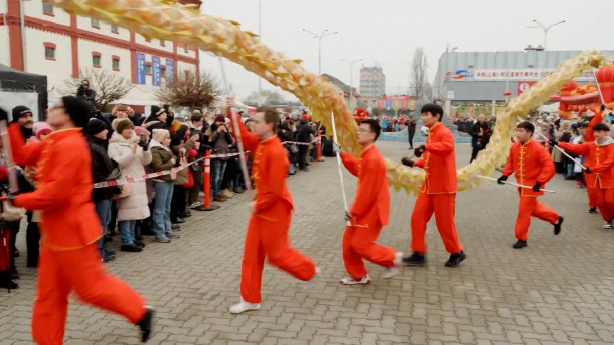 jutarnji clean.01_41_00_12.Still013.jpg