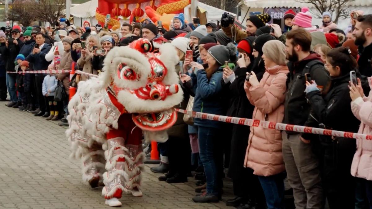 jutarnji clean.01_41_02_02.Still011.jpg