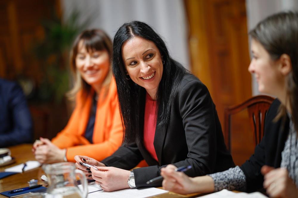 Jelena Žarić Kovačević sa mađarskim ministrom državne uprave (6).jpg