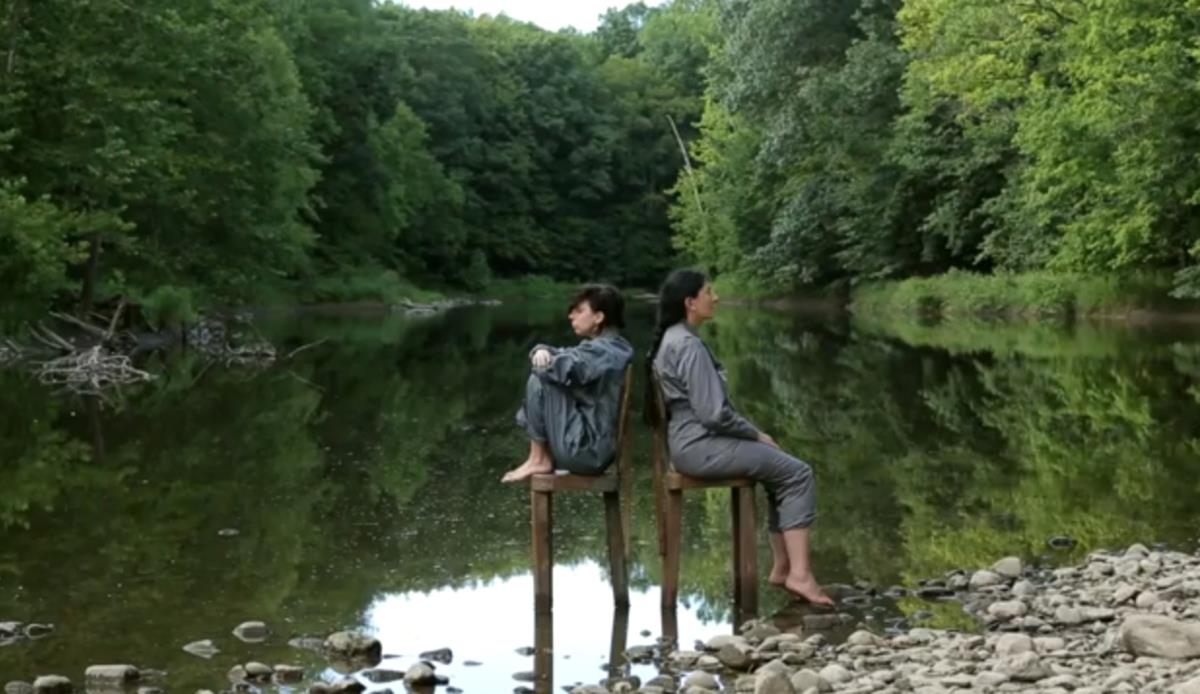 Marina Abramović i Lejdi Gaga - performans