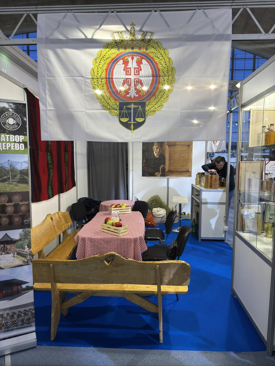 FOTO UIKS, sajam, štand 2 (1).jpg