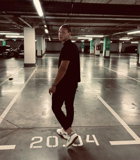 2025-01-31 15_32_38-Instagram.jpg