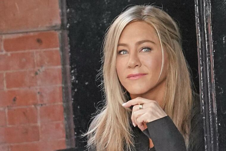 Dženifer Aniston