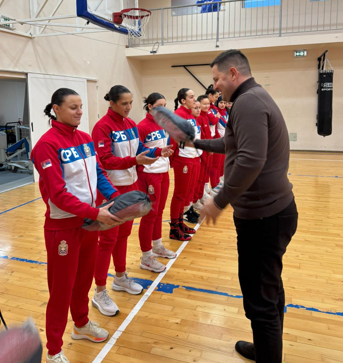 trening zenske boks selekcije Srbije5.jpg