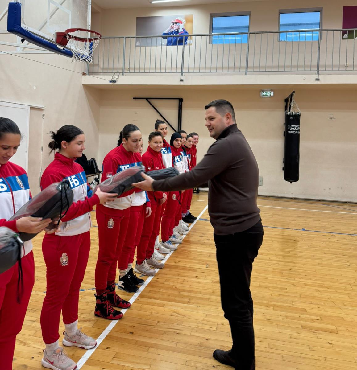 trening zenske boks selekcije Srbije3.jpg