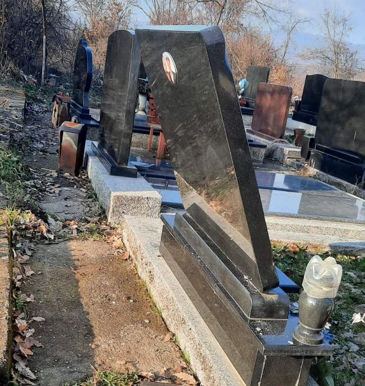 merovac groblje3.jpg