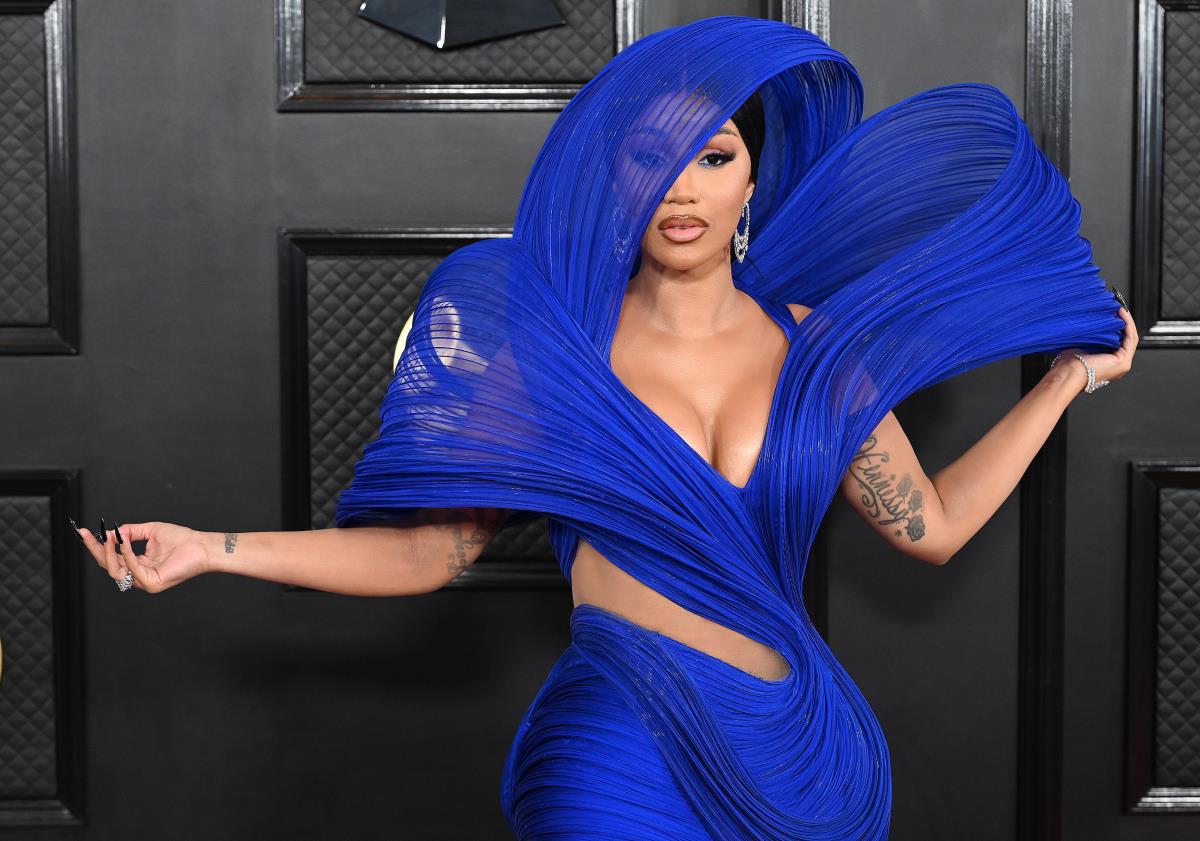 Kardi Bi na dodeli Gremi nagrada 2023. godine