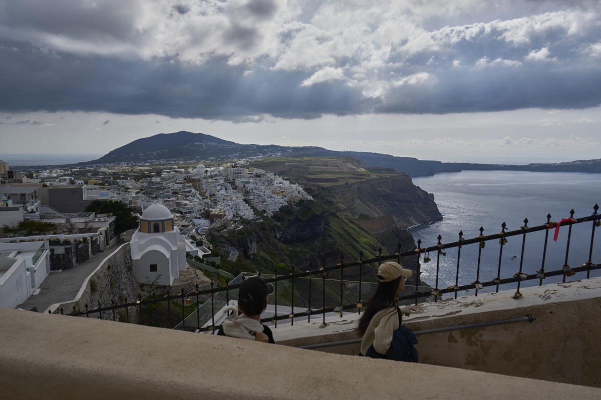 107 AP Petros Giannakouris.jpg