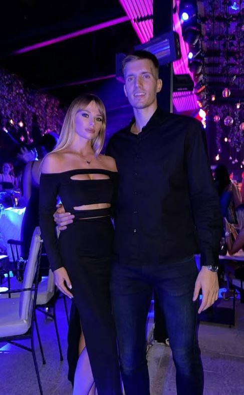 2025-02-04 07_51_08-Instagram.jpg