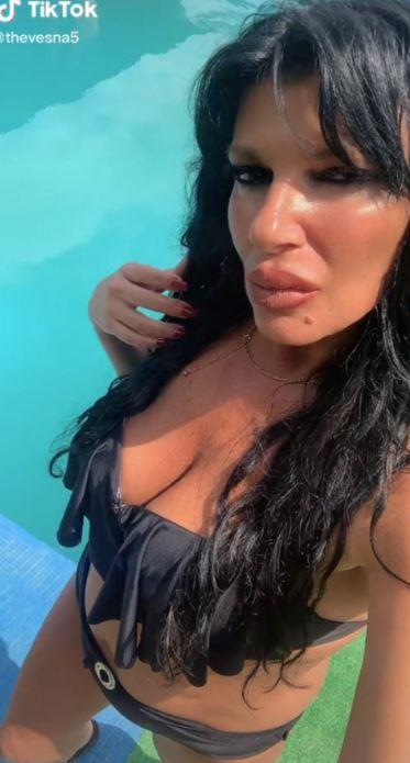 2025-02-04 08_57_20-Željko Joksimović i prva žena Vesna Avramović išli u isto odeljenje _ Mondo.jpg