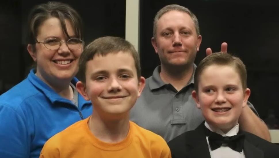 Kjerstin i Dastin Kuk 3.png