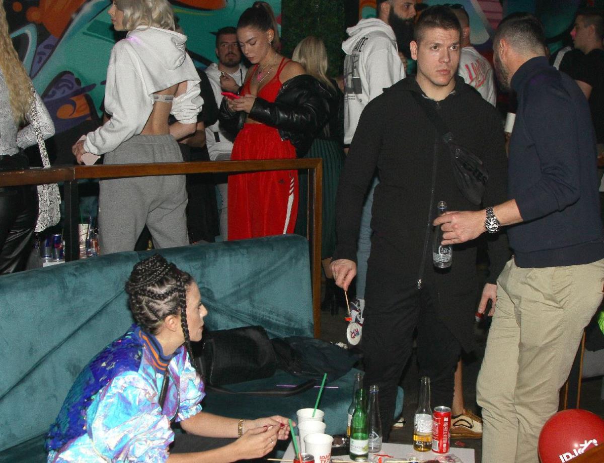 2025-02-05 07_23_01-PhotoMaster.jpg