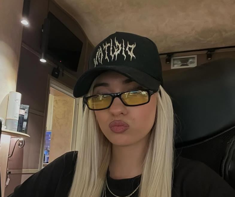 Vukajla Instagram 2.png