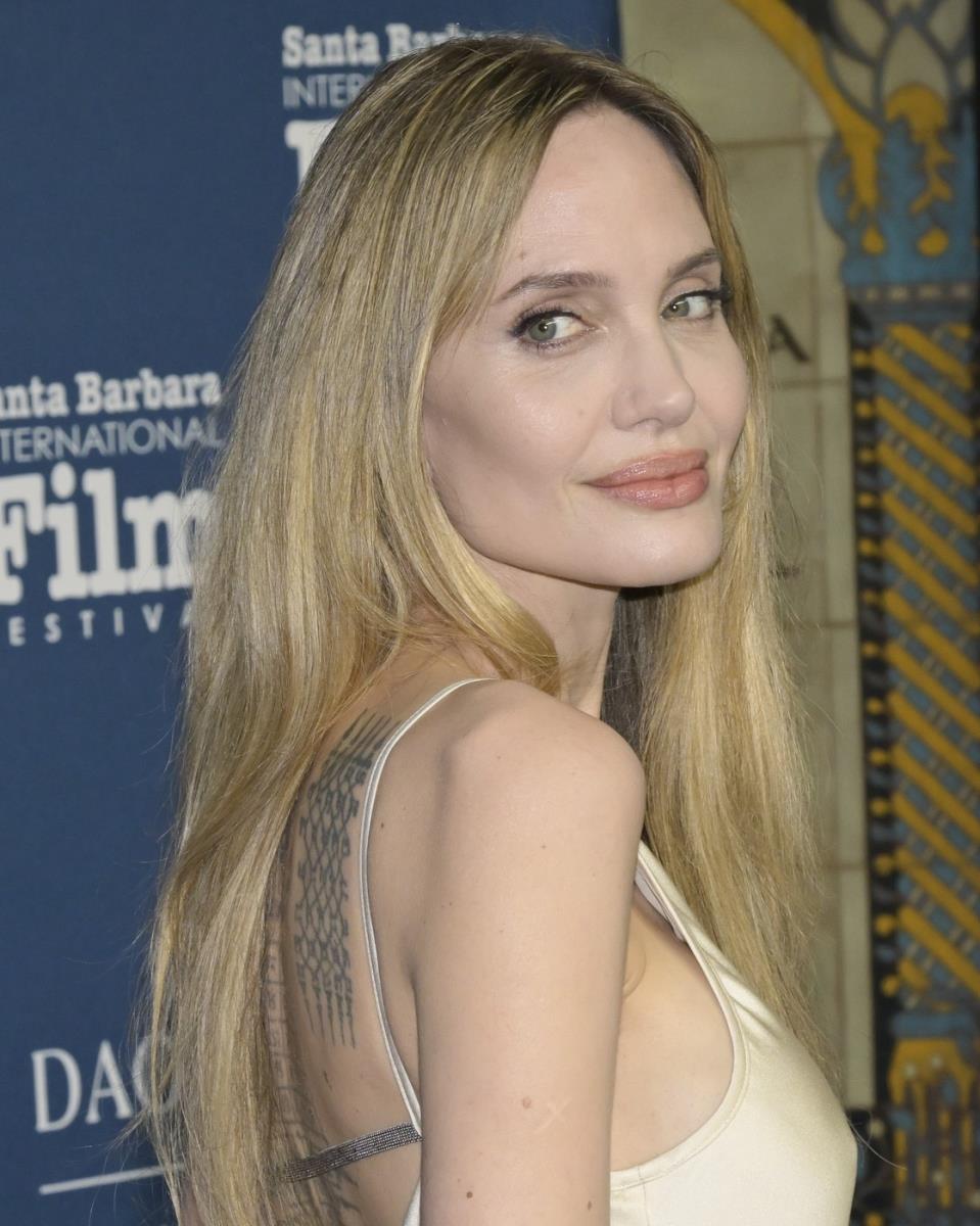 Anđelina Džoli u Santa Barbari profimedia-0960866958.jpg