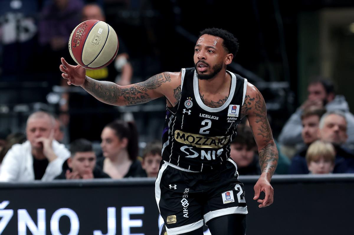 partizan-studentski centar-157112.JPG