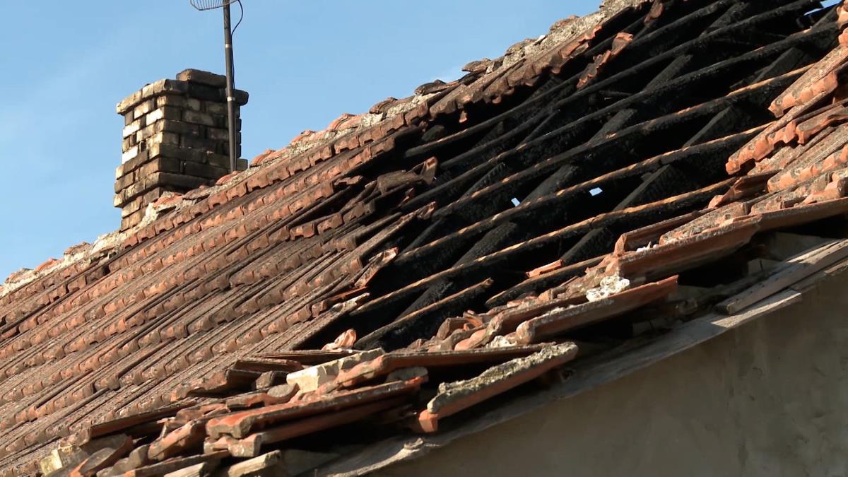 jutarnji clean.00_50_04_05.Still008.jpg