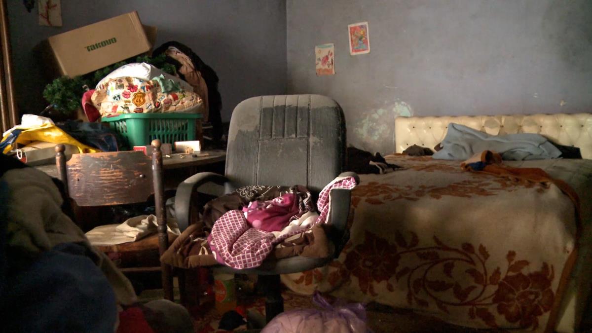 jutarnji clean.00_50_37_14.Still010.jpg