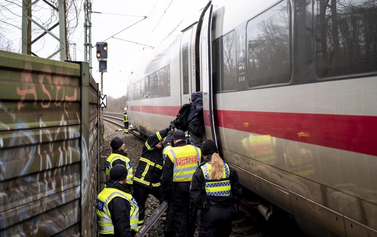 x AP Daniel Bockwoldt.jpg