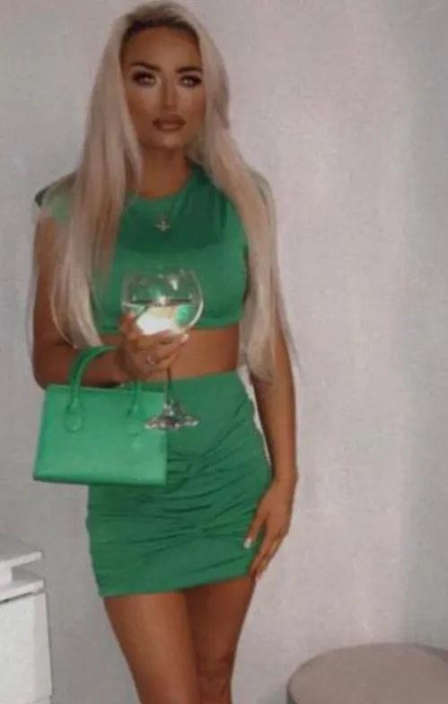 jessica-kitching-971360940 copy.jpg