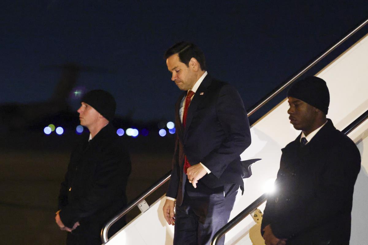 x AP Evelyn Hockstein.jpg