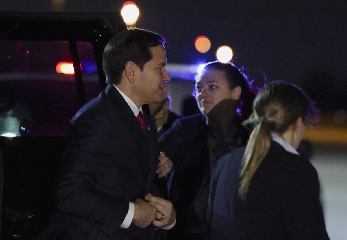 x02 AP Evelyn Hockstein.jpg