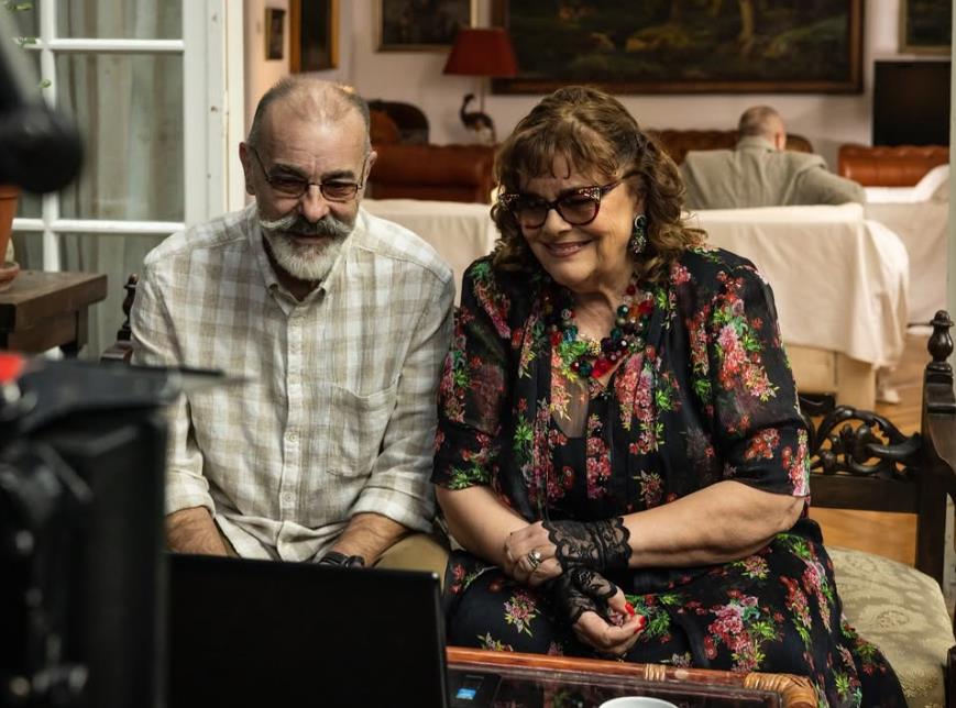 Vesna Čipčić sa Vladimirom Petrovićem koji je igrao Bobu na setu Povrataka Žikine dinastije