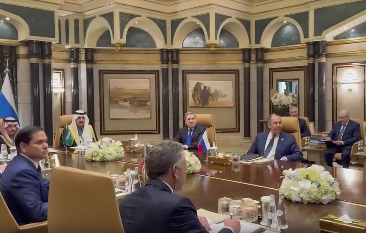 x01 EPA Russian Foreign Ministry Press.jpg