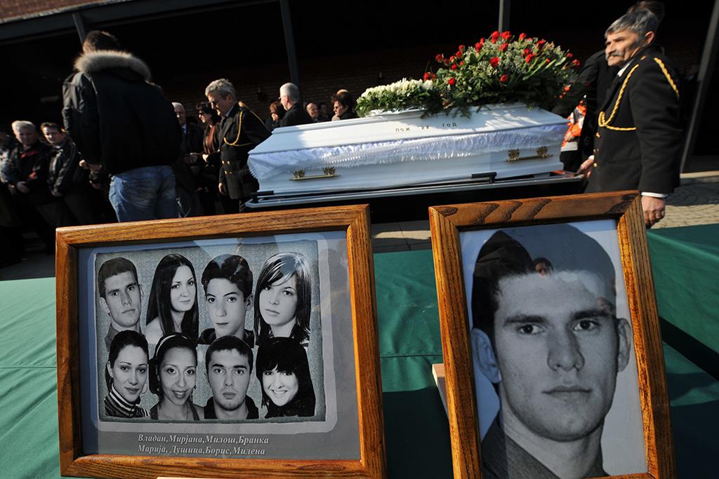 Sahrana zrtava pozara u kafe Laundz foto Dado Djilas 2.jpg