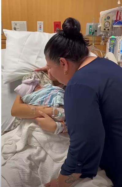 Bakina reakcija na unuče 3.png